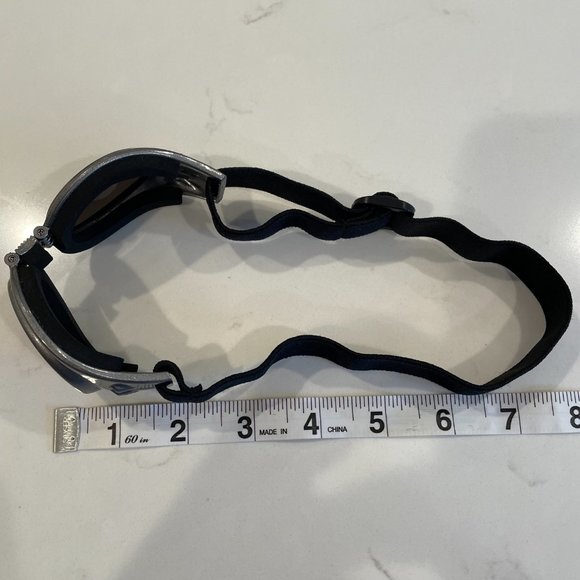 Snowboarding & Sledding Goggles UV Protection for Boys & Girls Youth Beginner - Picture 10 of 10